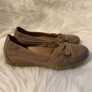 Earth Spirit Shoes Women’s Size 6 Slip On Flat Leather